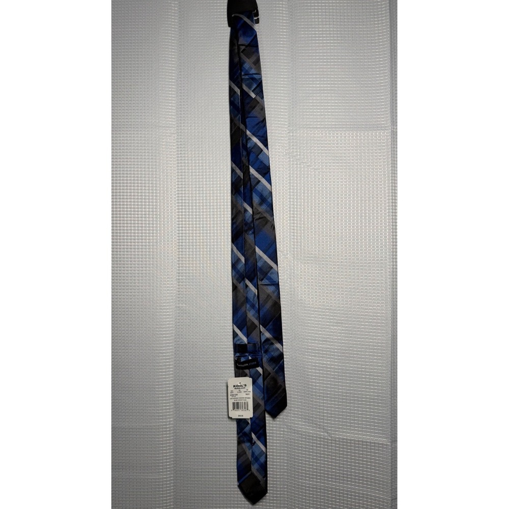 Van Heusen Slim Tie Navy Blue Plaid Mens Necktie - Picture 4 of 4